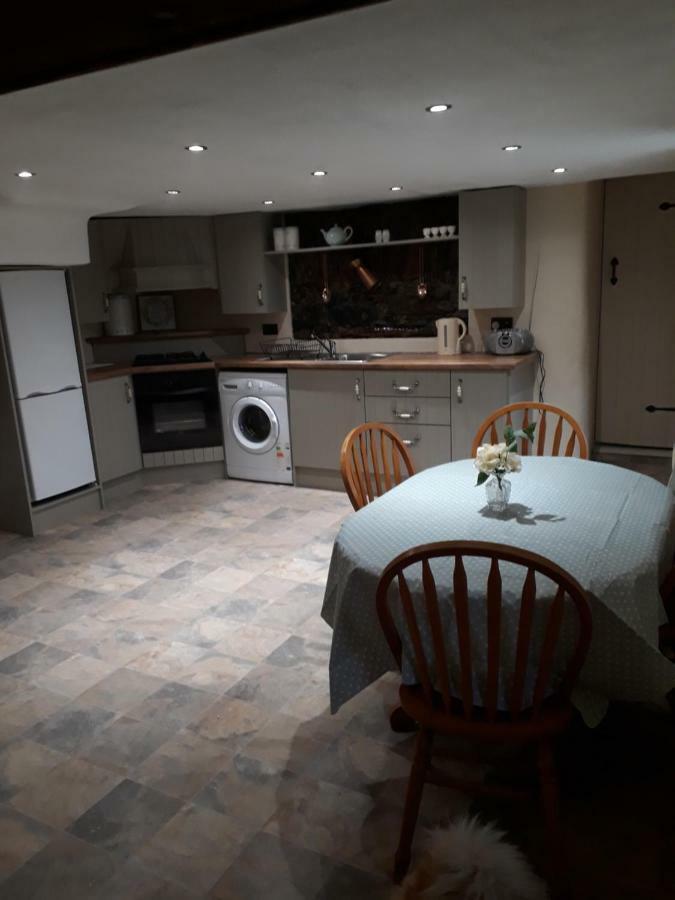 Sams Cottage Corderry エクステリア 写真