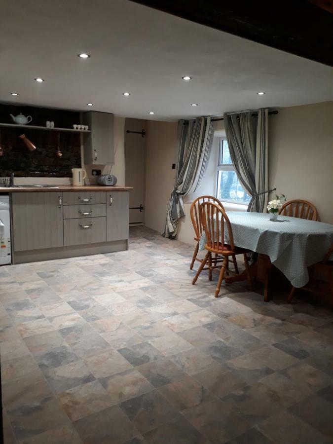 Sams Cottage Corderry エクステリア 写真