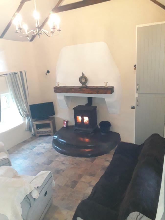 Sams Cottage Corderry エクステリア 写真
